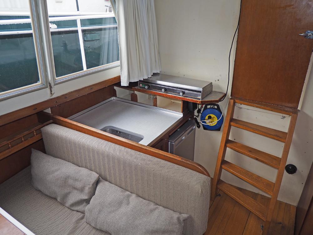 Salon, H&eacute;bergements